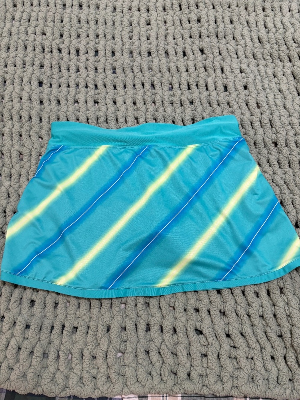 Nike Dri-FIT Tennis Skirt w/ Built-In Shorts – Teal Multi Stripe | Size M